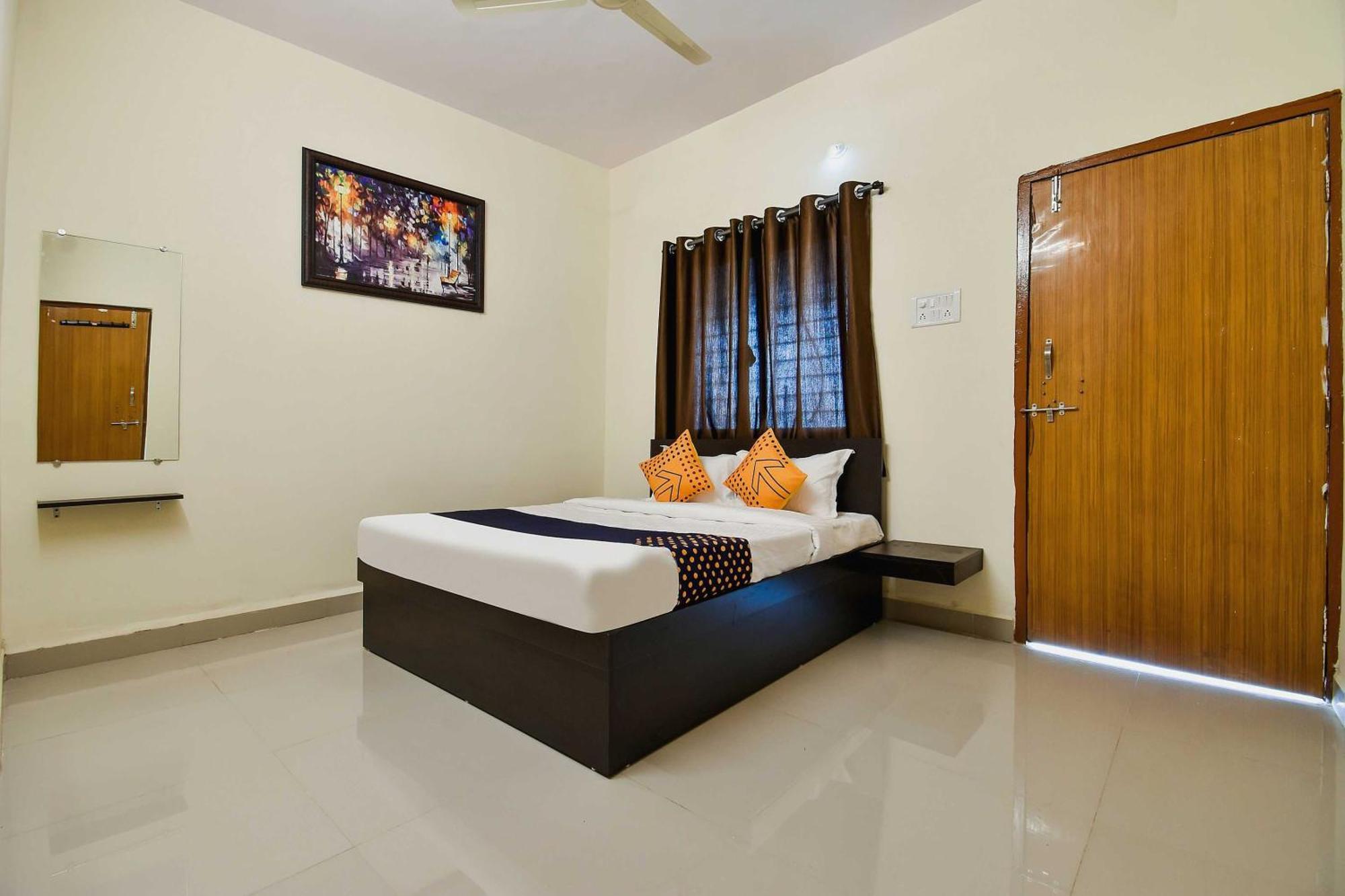 สปอต ออน 74801 คาร์นิวาล รีสอร์ต Hotel Raipur  ภายนอก รูปภาพ