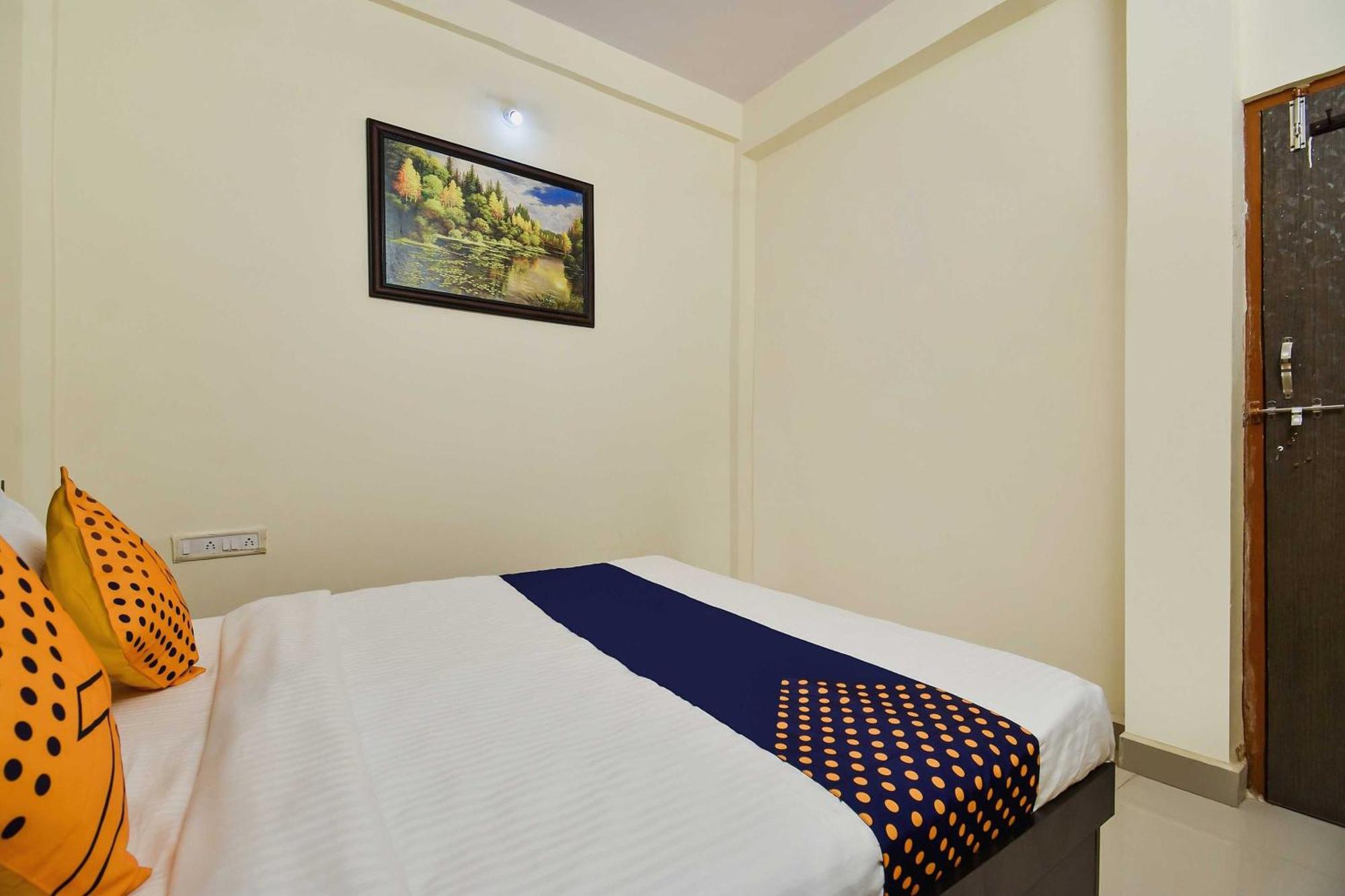 สปอต ออน 74801 คาร์นิวาล รีสอร์ต Hotel Raipur  ภายนอก รูปภาพ