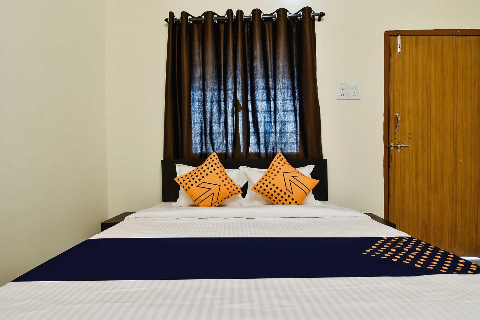 สปอต ออน 74801 คาร์นิวาล รีสอร์ต Hotel Raipur  ภายนอก รูปภาพ