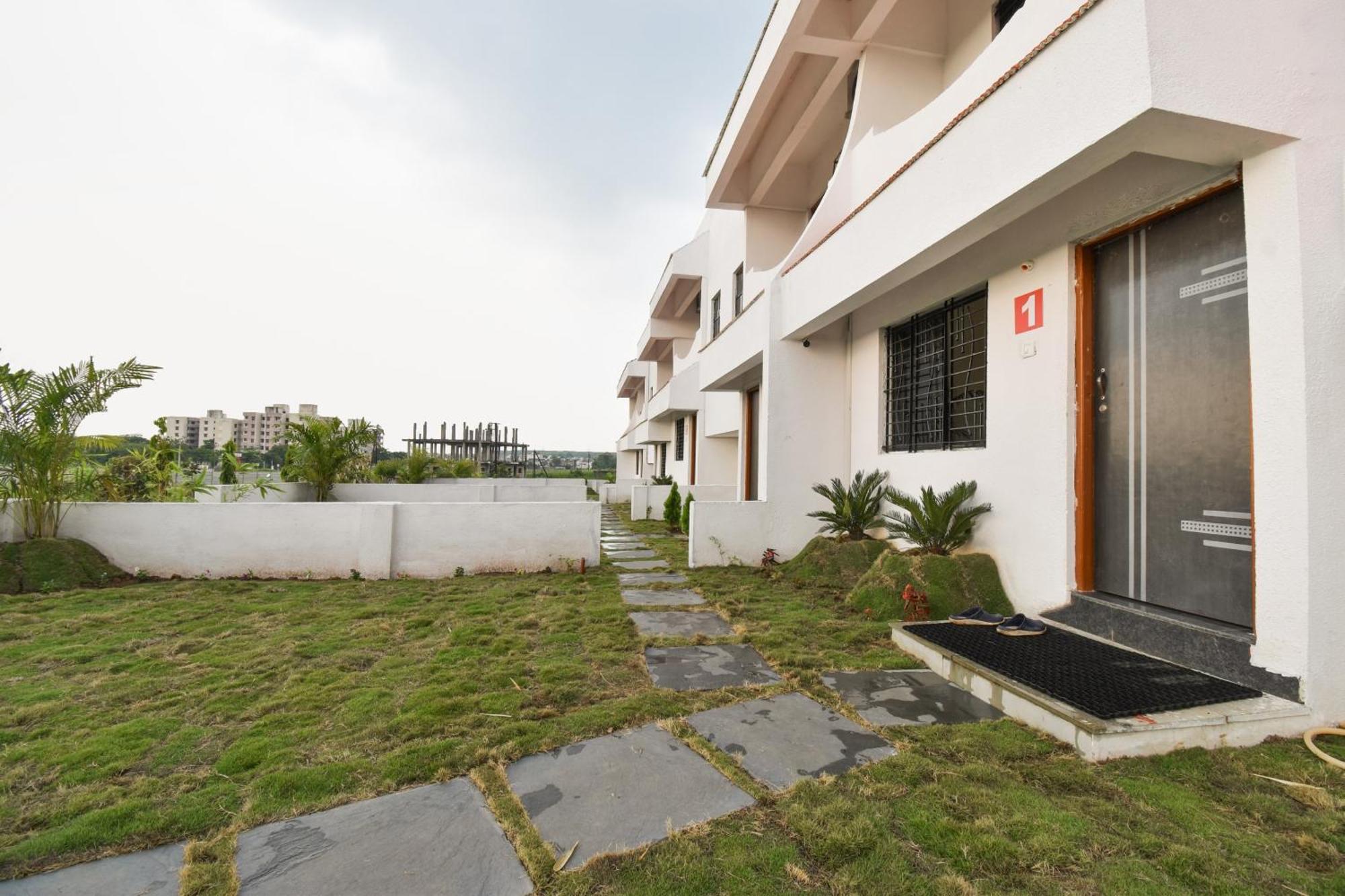 สปอต ออน 74801 คาร์นิวาล รีสอร์ต Hotel Raipur  ภายนอก รูปภาพ